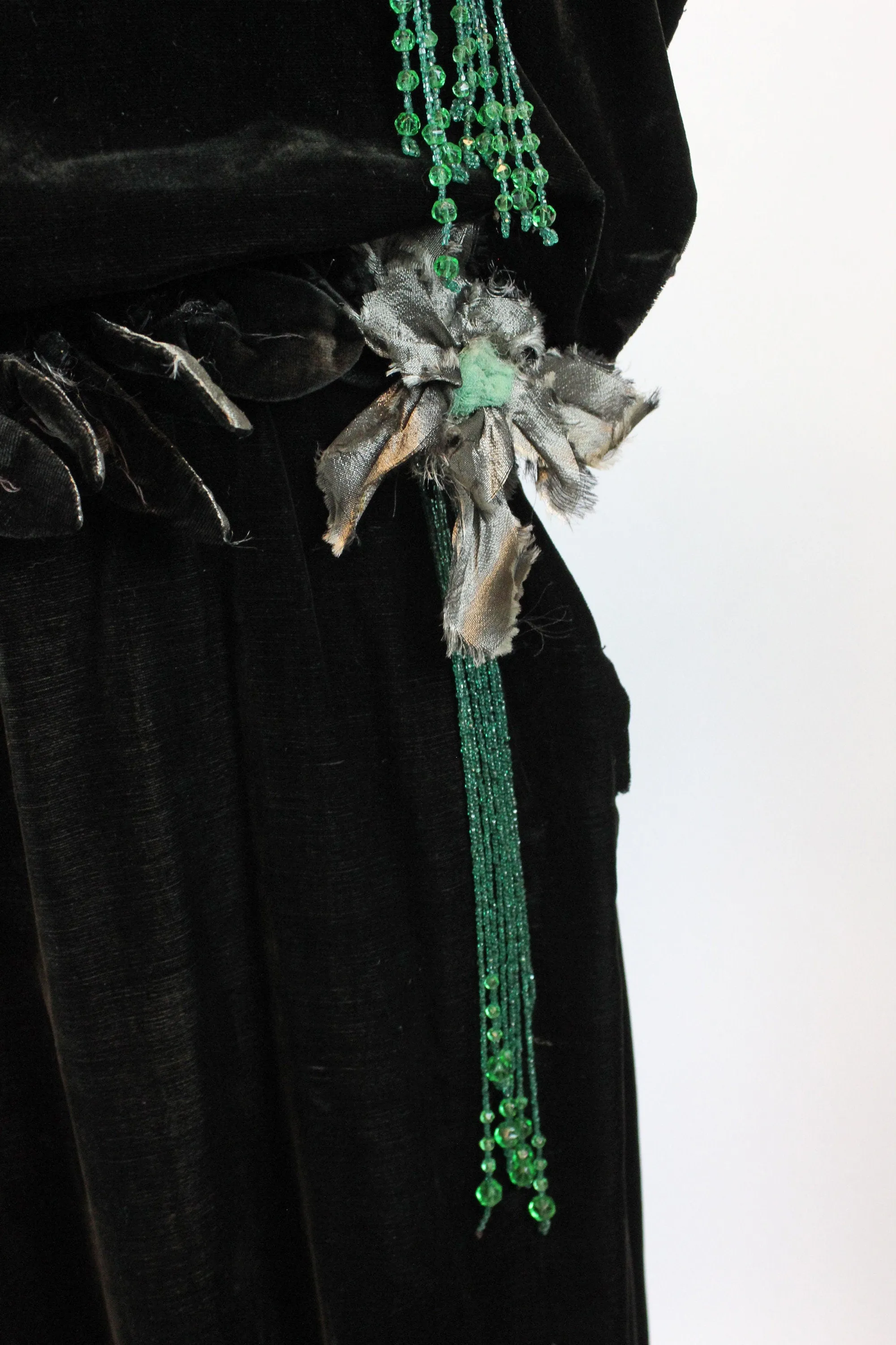 1920s RARE GREEN bead art deco velvet dress xs | new winter