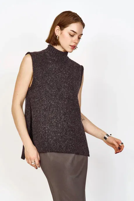 Aspen Sweater Vest in Charcoal