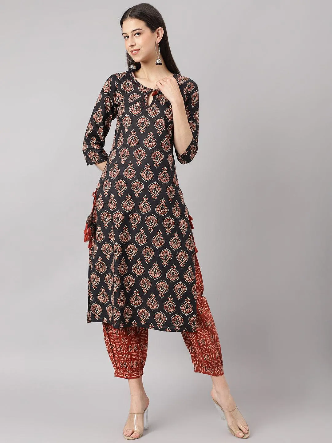 Black And Red Cotton Buti Printed Kurta With Hem Cuffed Pant Set