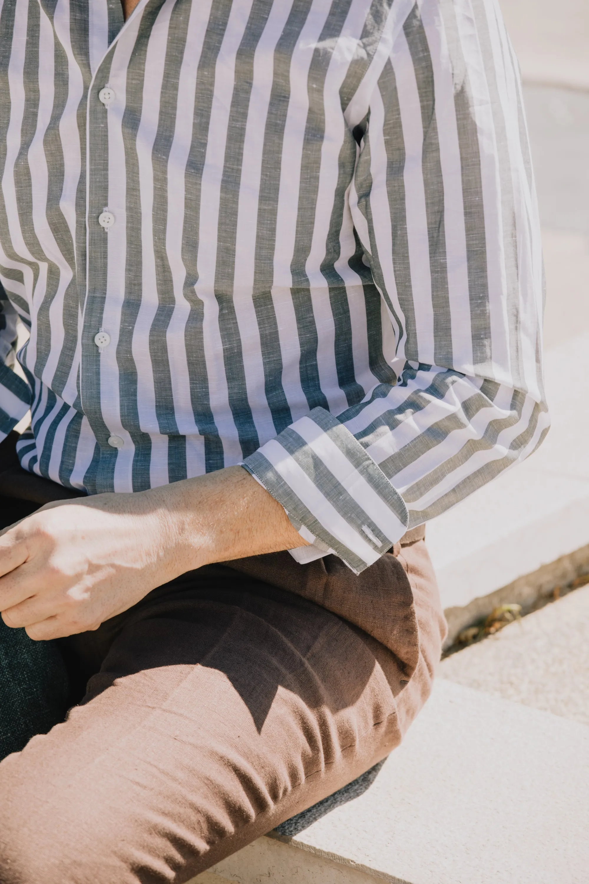 Button Down Shirt in Wide Green Stripe