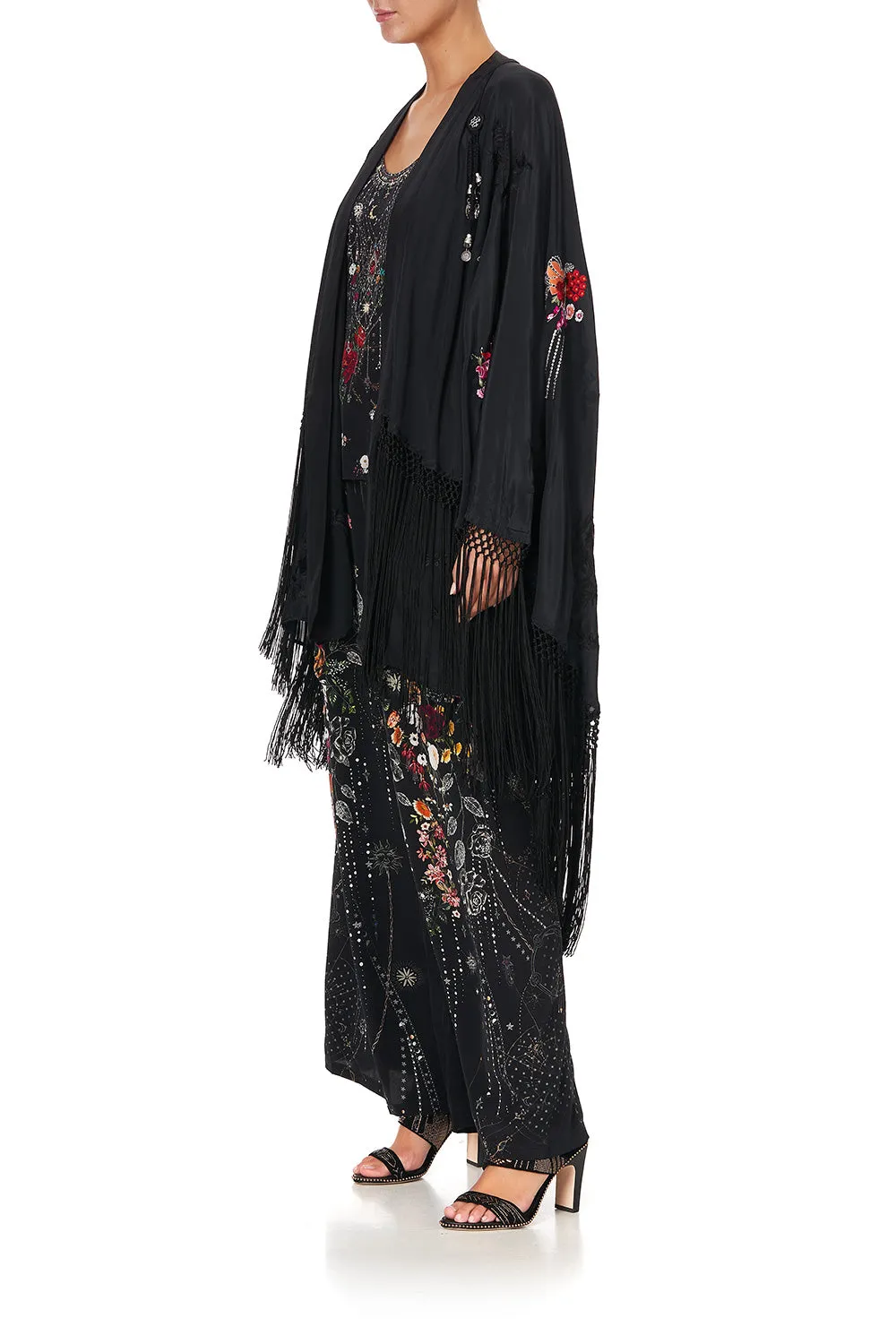 DRAPED HIGH-LOW LAYER TO THE GYPSY