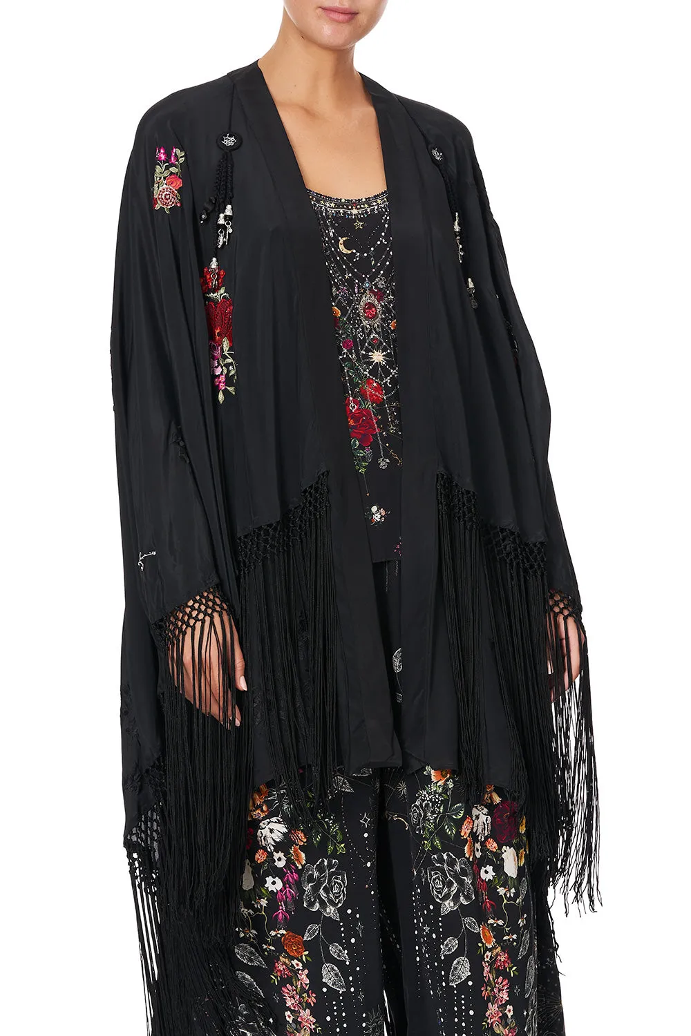 DRAPED HIGH-LOW LAYER TO THE GYPSY