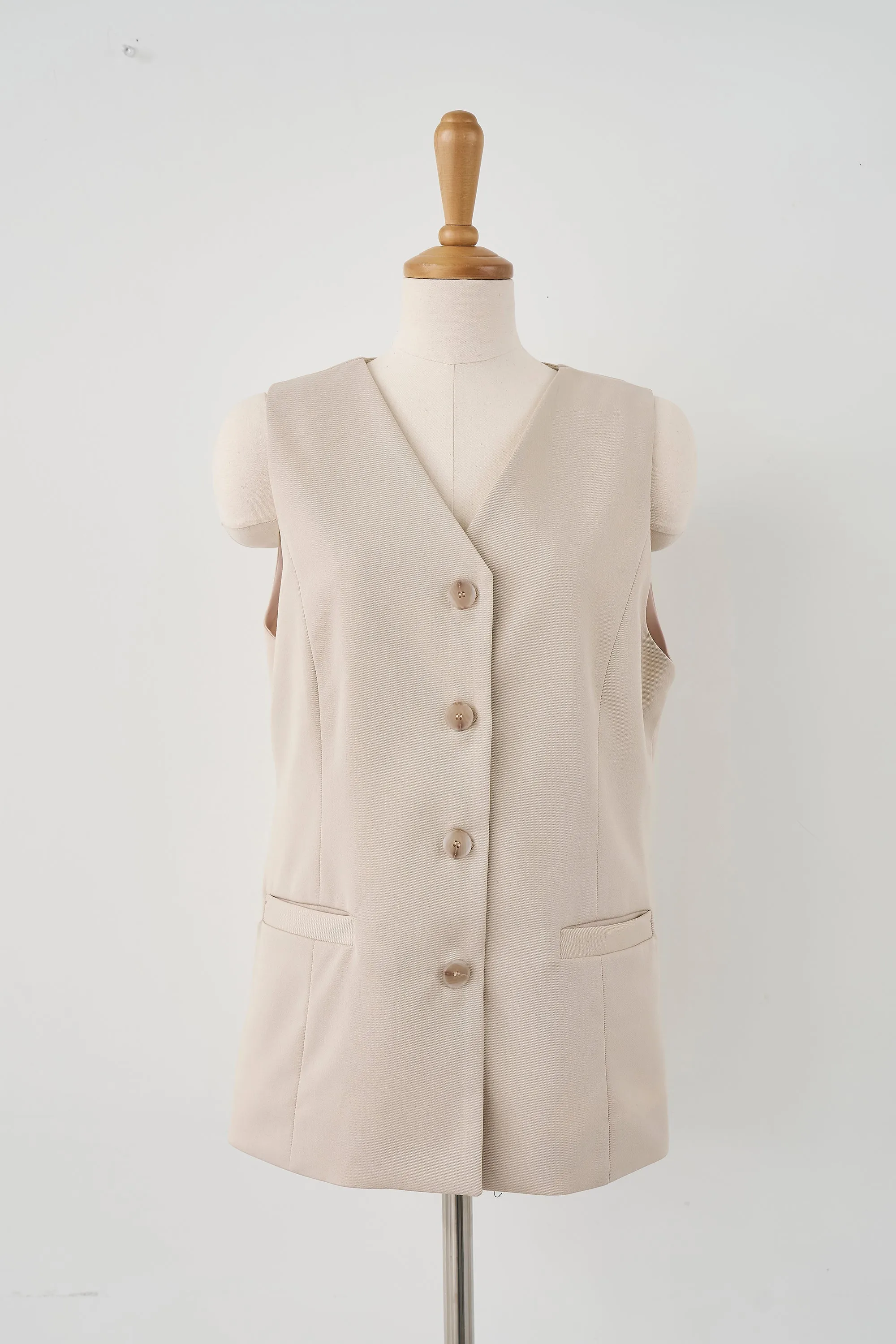 Evie Oversized Sleeveless Jacket