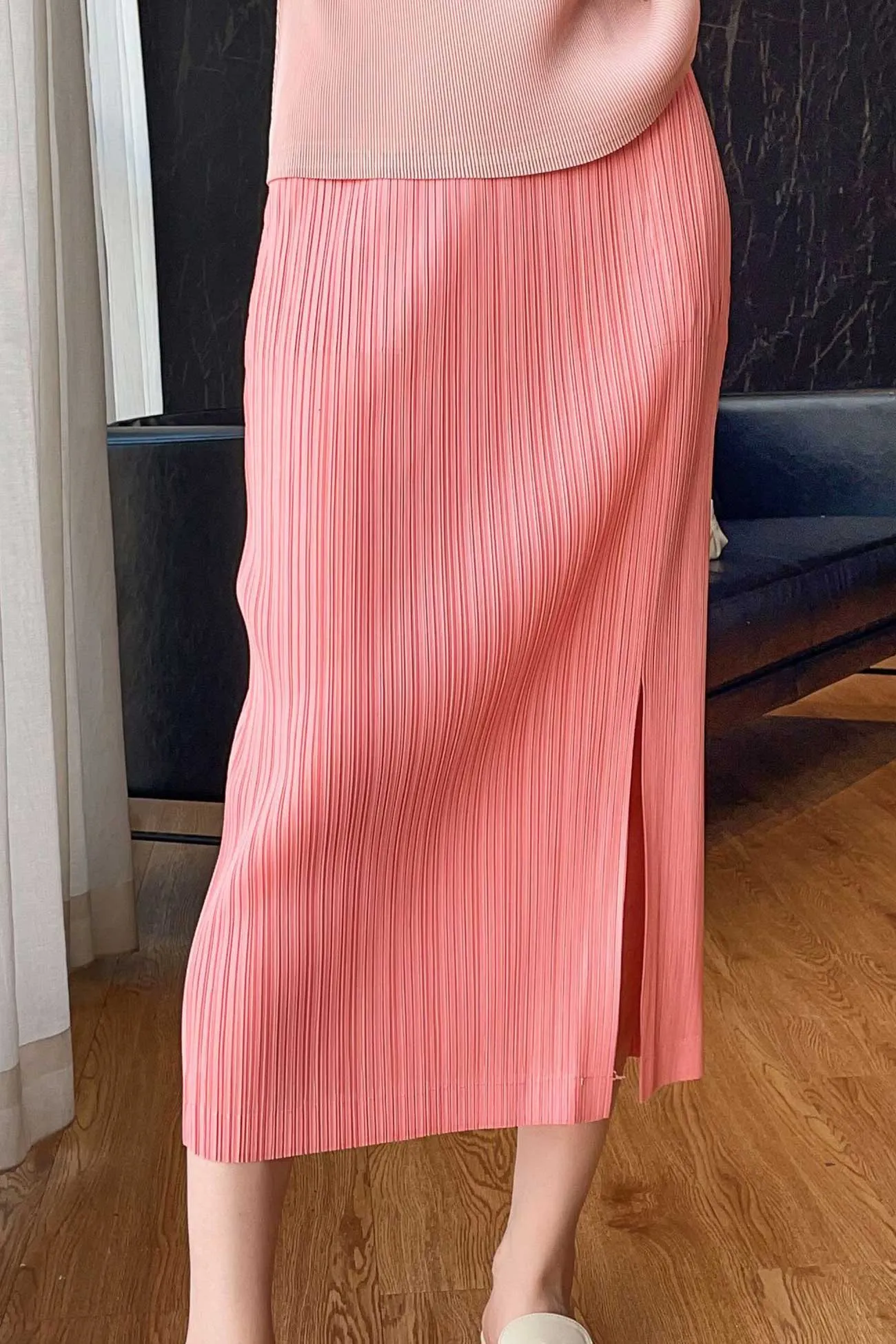 Full Pleated Solid Side Slit Skirt