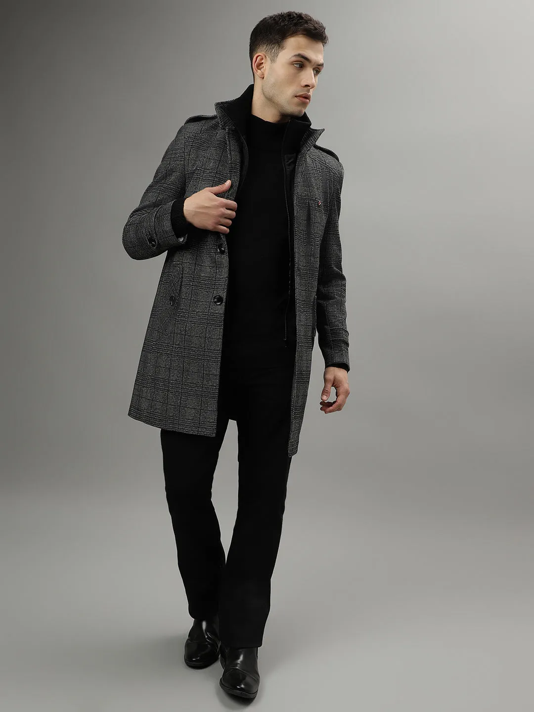 Iconic Men Black Checked Spread Collar Long Sleeves Overcoat