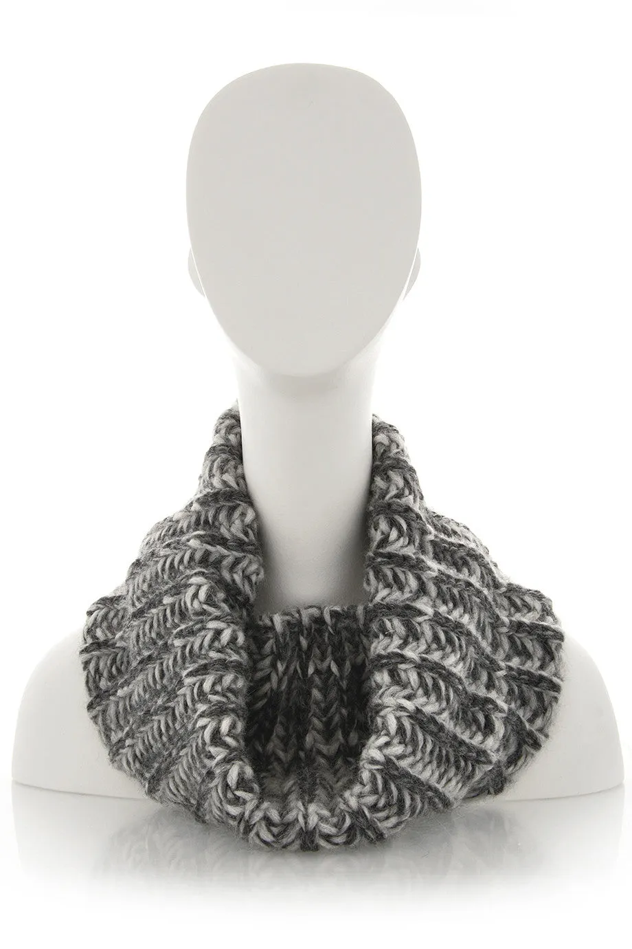 INVERNI EVEREST Grey Fishbone Wool Woman Scarf