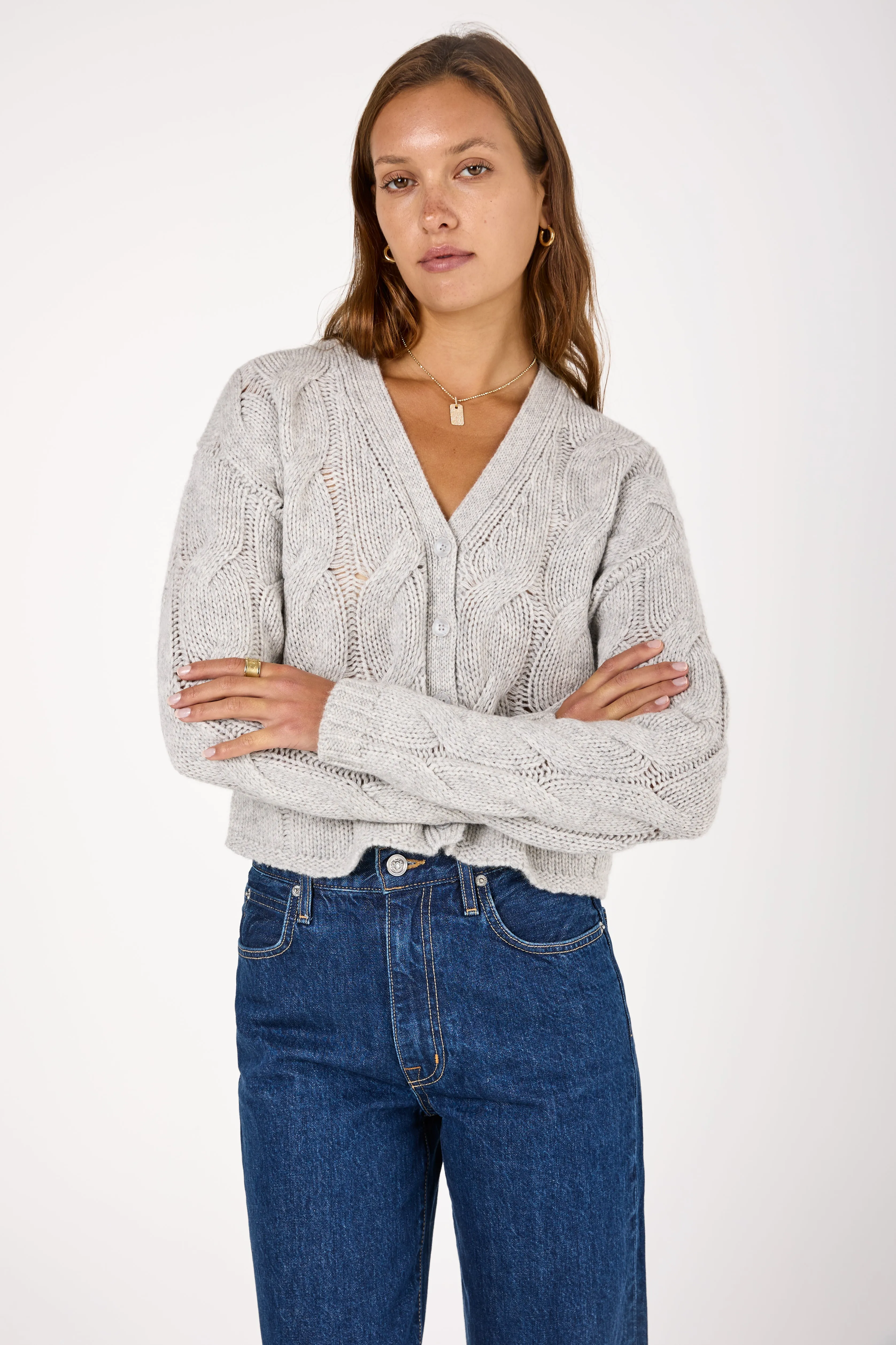 Jolie Cropped Cashmere Cable Cardigan in Foggy