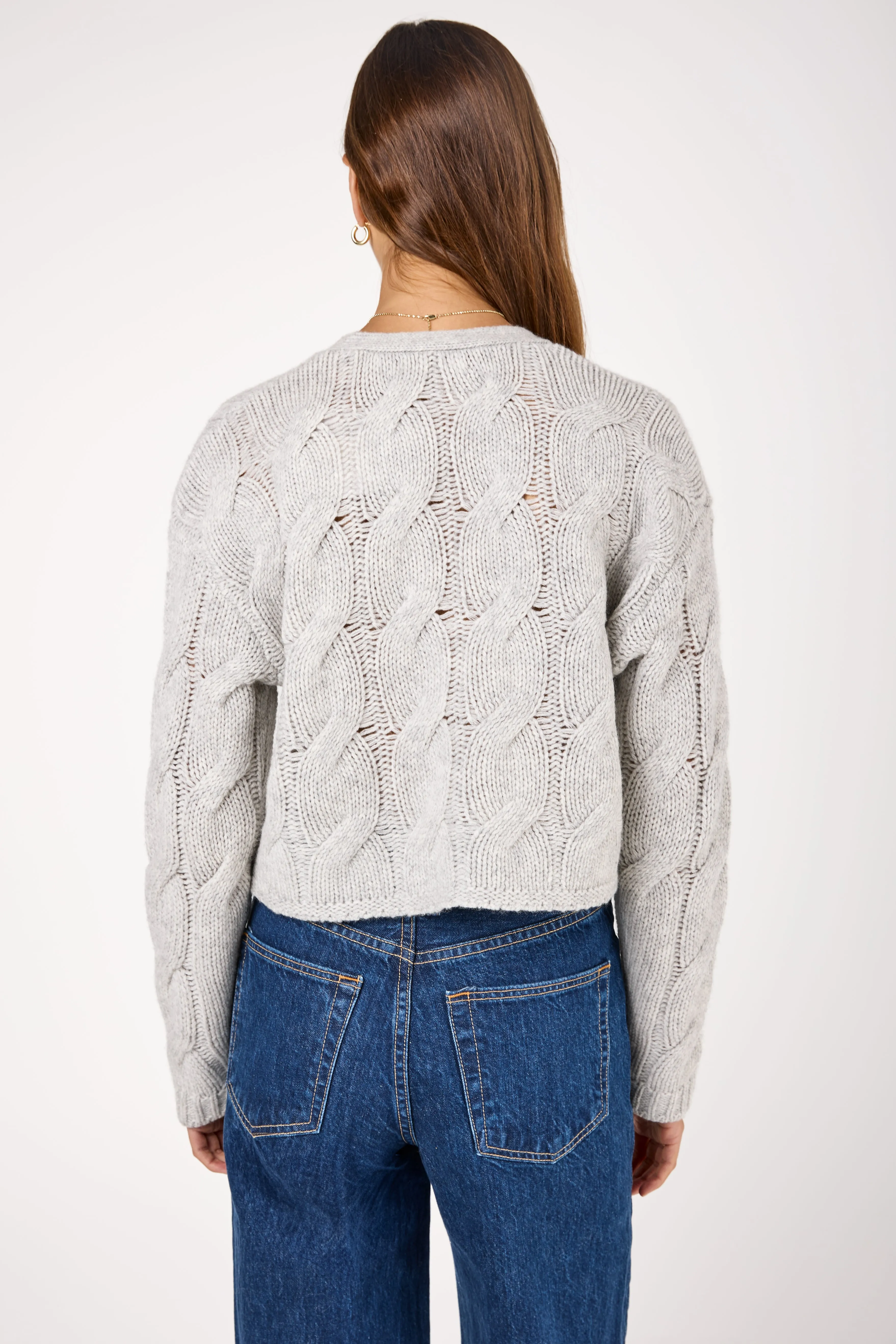 Jolie Cropped Cashmere Cable Cardigan in Foggy