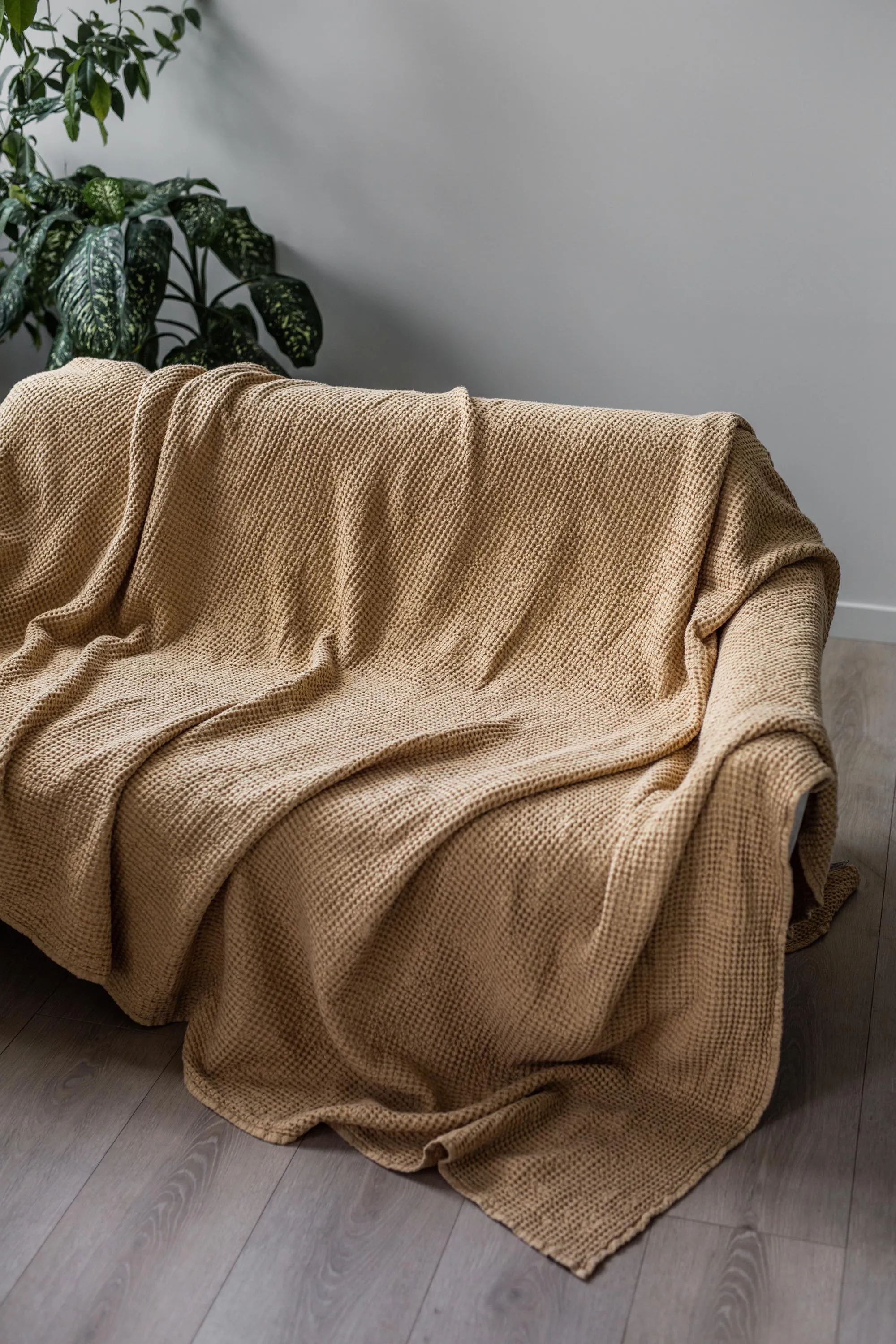 Linen waffle blanket in Mustard by AmourLinen