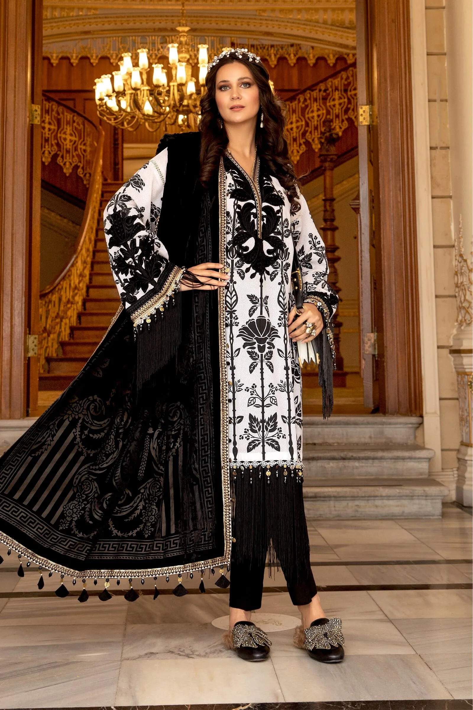 MARIA.B. Linen Winter Collection '21 – DL-902-Black and White