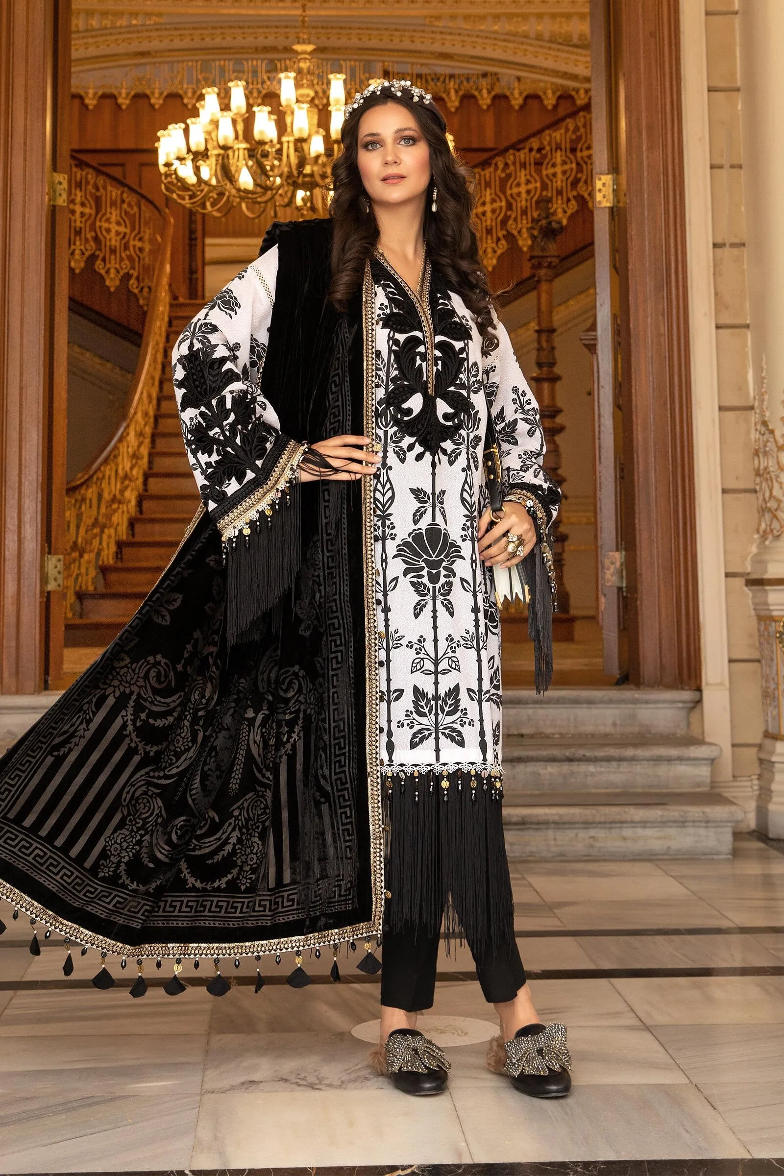 MARIA.B. Linen Winter Collection '21 – DL-902-Black and White