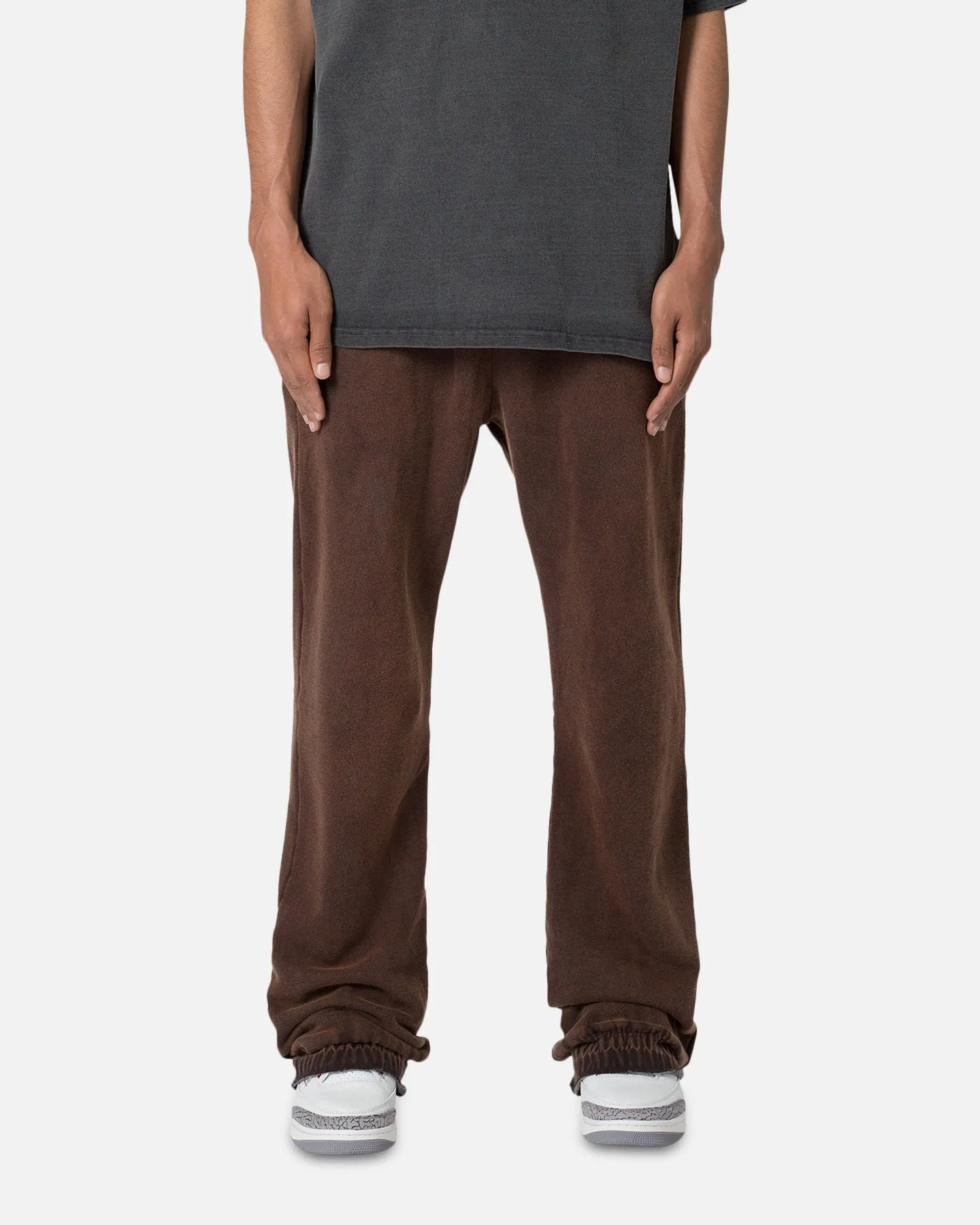 MNML Washed Flare Sweatpants Brown