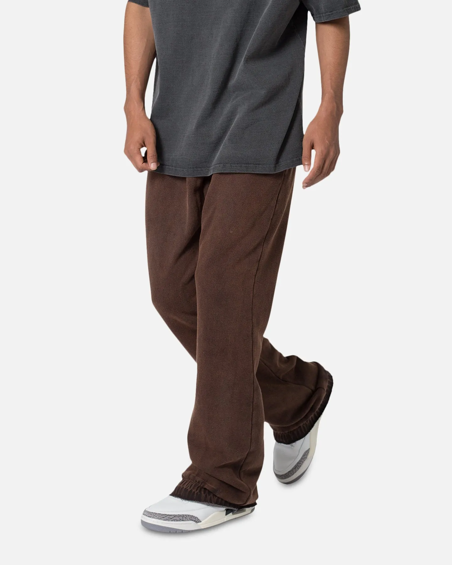 MNML Washed Flare Sweatpants Brown