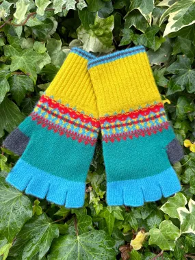 New Alloa Fingerless Gloves In Calla