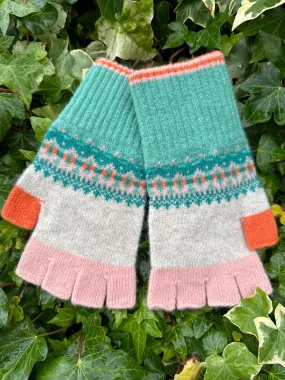 New Alloa Fingerless Gloves In Elder