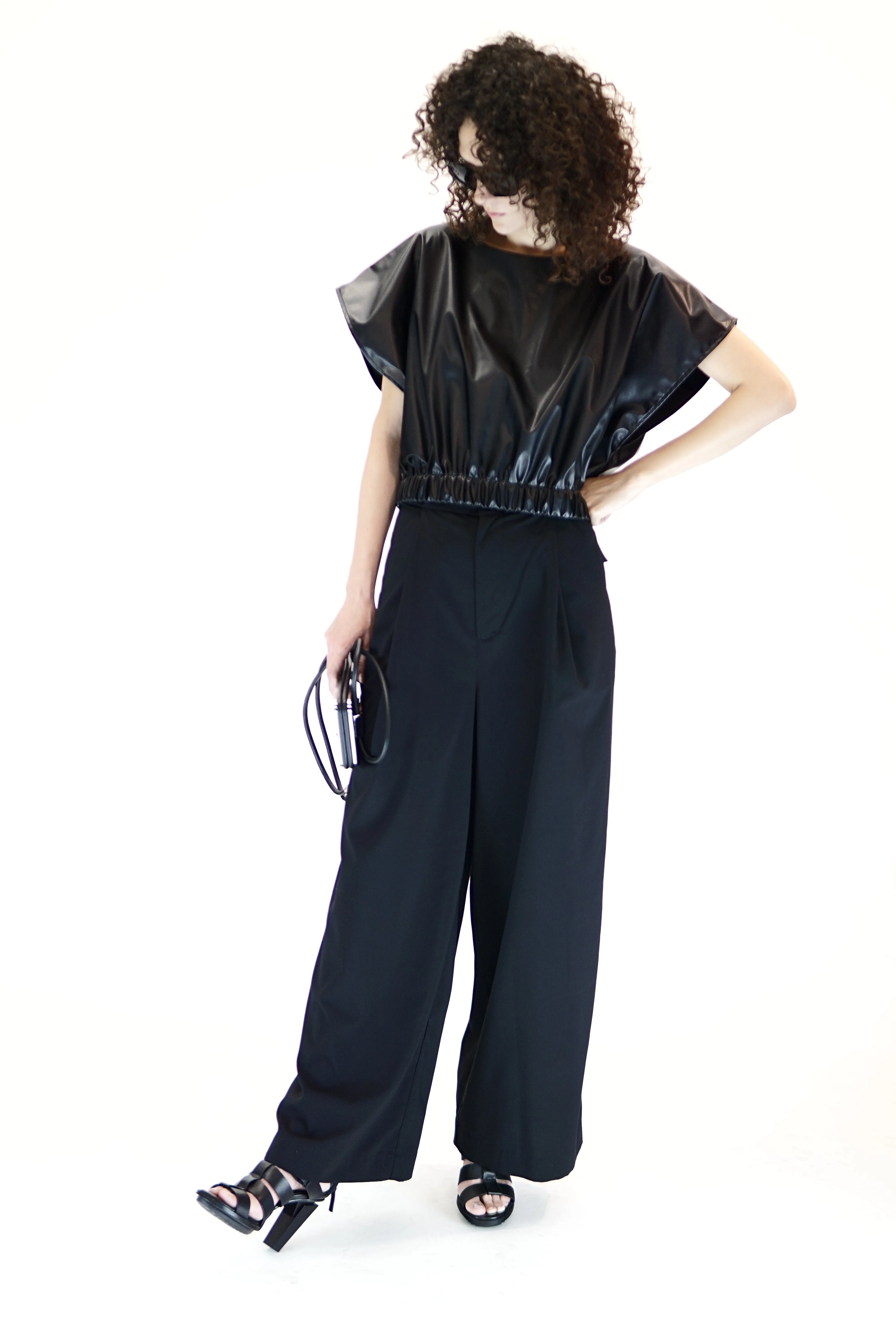 P152B Pleated Waist Wide Leg Pants