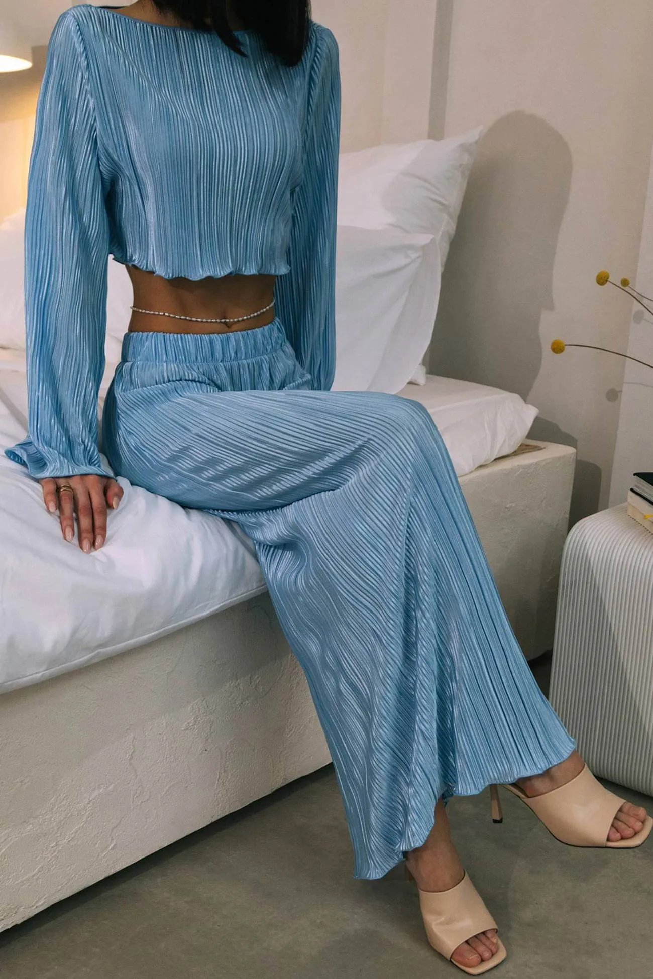 Pleated Flares Sleeve Crop Top Midi Skirt Suits