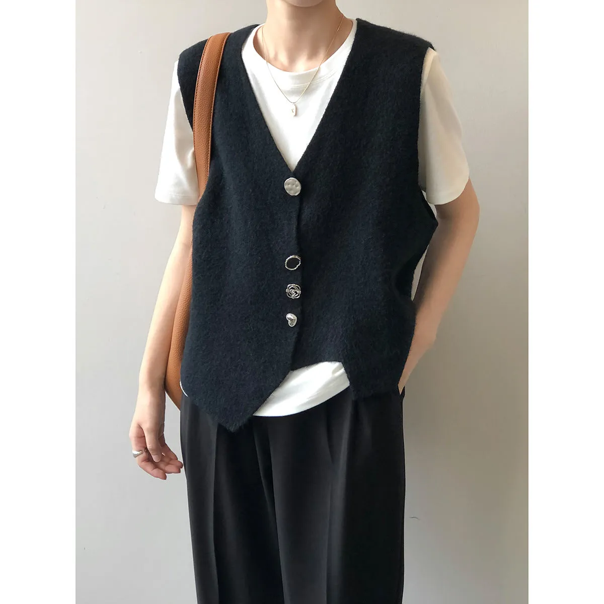 Retro Design Irregular Asymmetric Vest for Women Spring Bai Knitted Cardigan