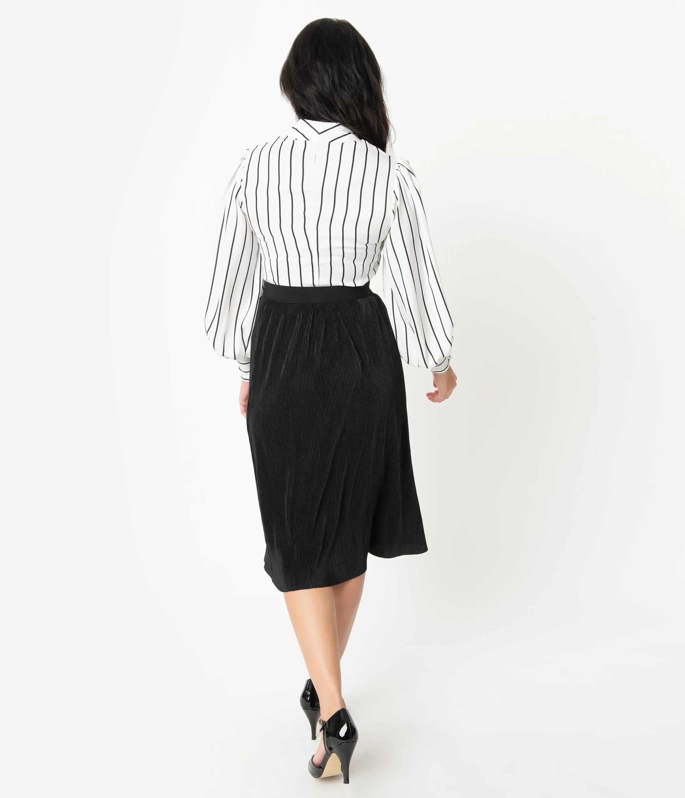 Unique Vintage Black Pleated Susie Skirt