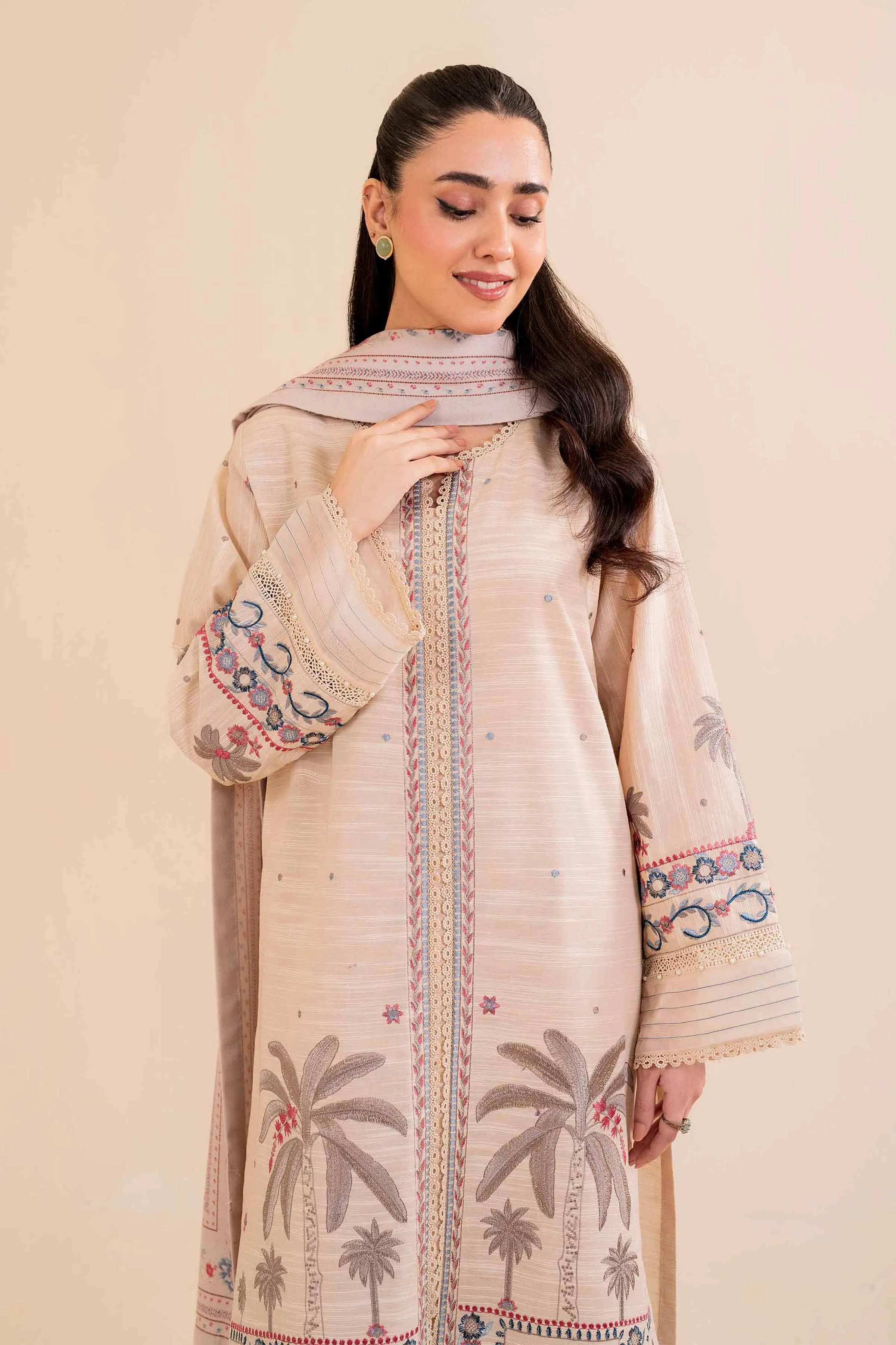 Unstitched Winter'24 - 3 Piece - Embroidered Suit - 42404607