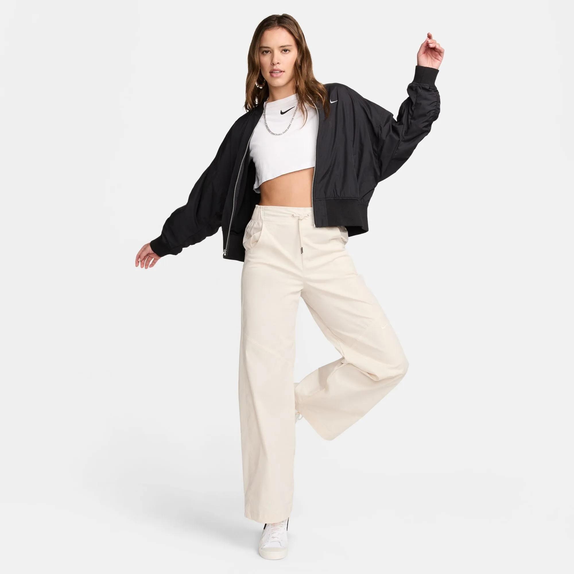 Women's Oversized Bomber Jacket (FN2839-010)